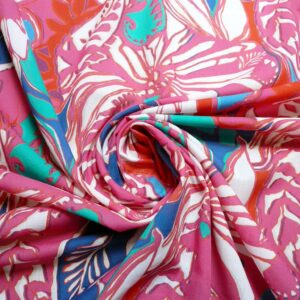 1,50 m Feiner Baumwollstoff-Fantasie Print